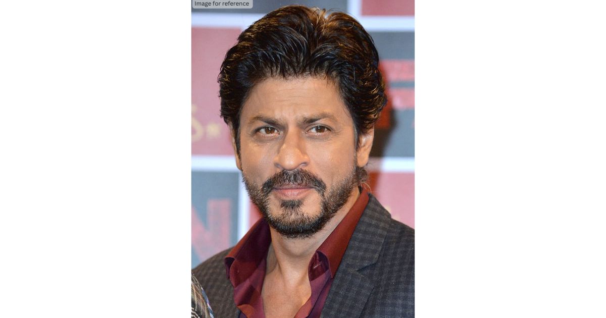 Shah Rukh Khan had an accident while filming and returns to Mumbai following treatment in the US